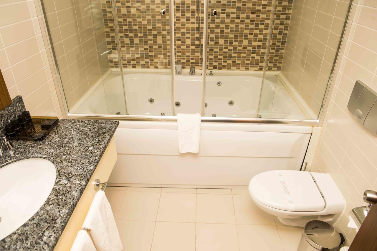 Ozgobek Ronesans Hotel De Luxe Uşak Kültér fotó